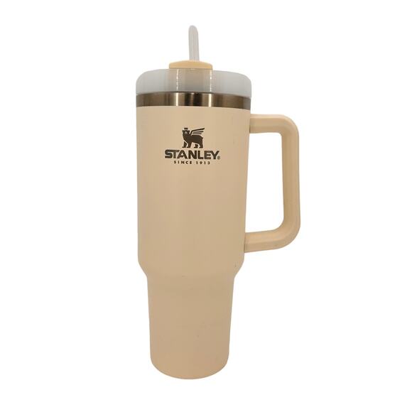 Stanley Cream The Quensher H2.0 The Flowstate 40 oz Tumbler NWOT - Picture 1 of 9